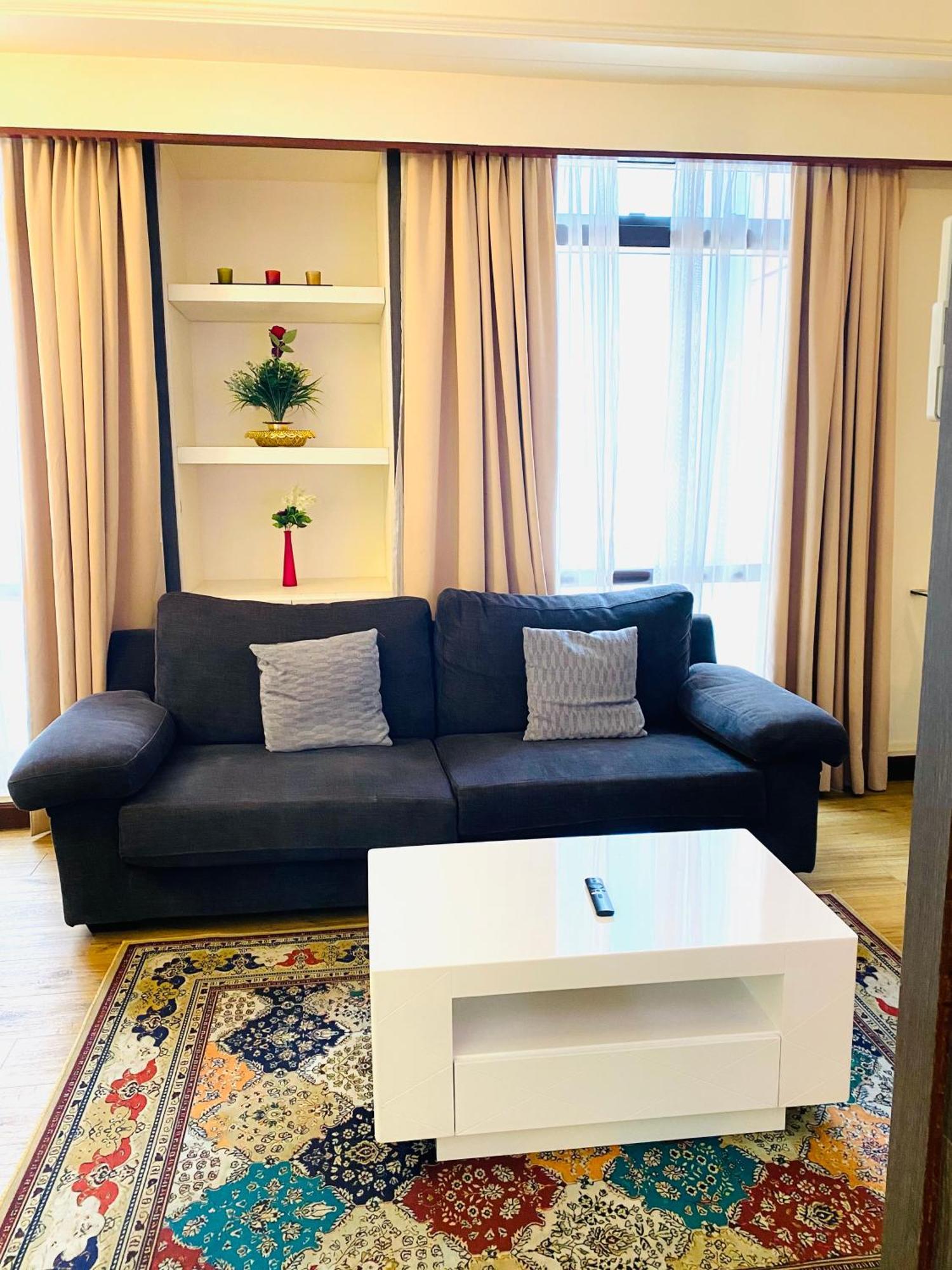 1 Imbi Suites Times Square Bukit Bintang Kl Куала-Лумпур Экстерьер фото