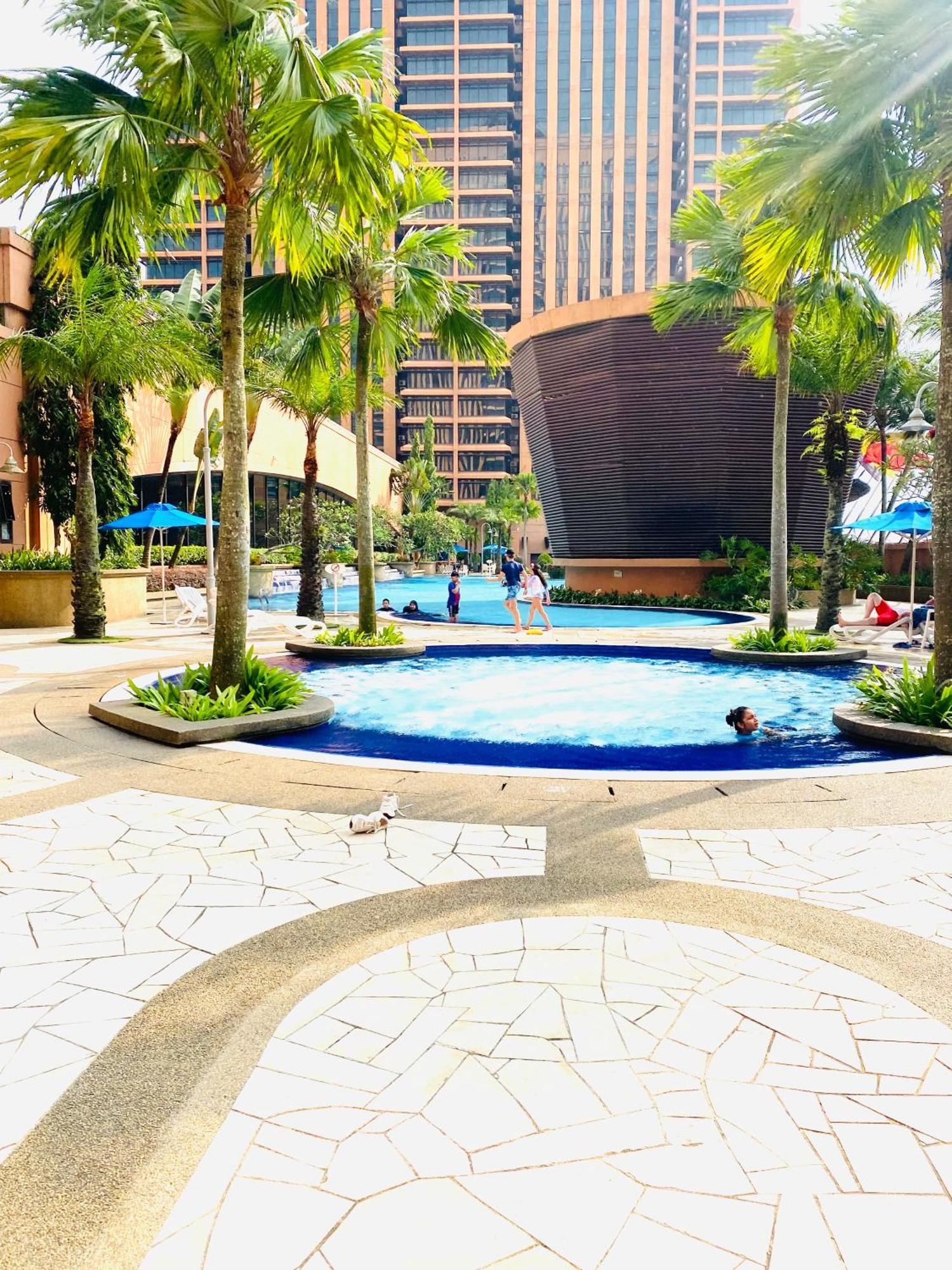 1 Imbi Suites Times Square Bukit Bintang Kl Куала-Лумпур Экстерьер фото